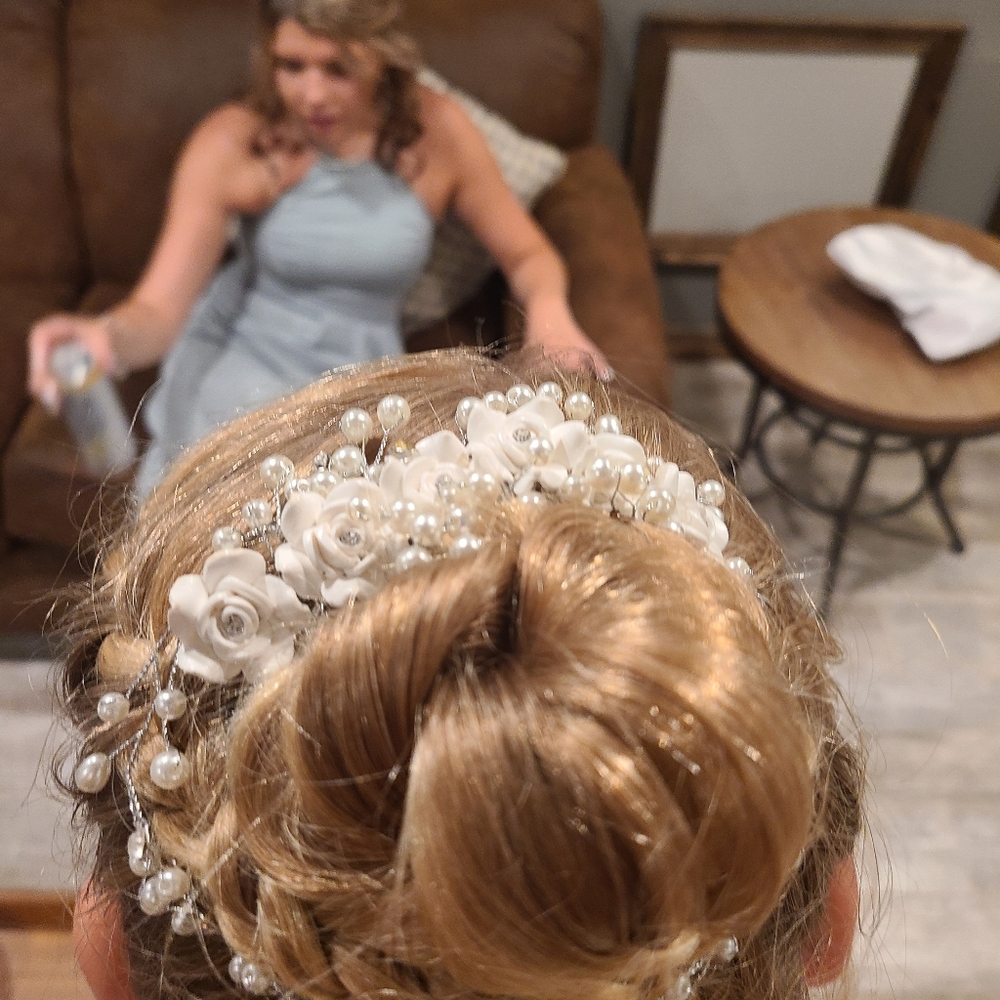 Wedding / Prom Hair Comb Accessory - Picture 9 of 10